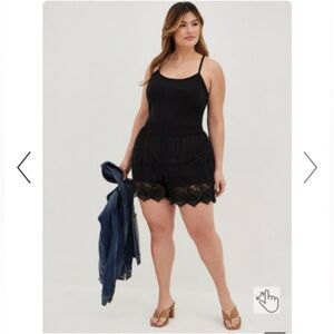Torrid Black Floral Lace Short Size 2X